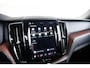 Volvo XC60 T8 Recharge AWD Ultimate Dark Panoramadak - Luchtvering voor/achter - Adaptieve Cruise Control - Head up - 360° Surround View - Harman Kardon - Stoelverwarming voor/achter - Stoelventilatie -