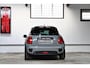 MINI Cooper Mini 1.5 Serious Business | Panoramadak | John Cooper Works | Parkeersensoren achter | 18 inch | NL auto |