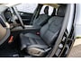 Volvo XC60 2.0 T6 Plug-in hybrid AWD Ultra Dark | Facelift | Panoramadak | Harman Kardon | Trekhaak | Stoel en Stuurverwarming | Head Up Display | FULL LED Koplampen |