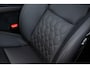 Volvo XC60 2.0 T6 Plug-in hybrid AWD Ultra Dark | Facelift | Panoramadak | Harman Kardon | Trekhaak | Stoel en Stuurverwarming | Head Up Display | FULL LED Koplampen |