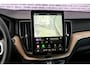 Volvo XC60 2.0 T6 Plug-in hybrid AWD Ultra Dark | Facelift | Panoramadak | Harman Kardon | Trekhaak | Stoel en Stuurverwarming | Head Up Display | FULL LED Koplampen |