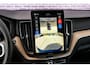 Volvo XC60 2.0 T6 Plug-in hybrid AWD Ultra Dark | Facelift | Panoramadak | Harman Kardon | Trekhaak | Stoel en Stuurverwarming | Head Up Display | FULL LED Koplampen |