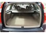 Volvo XC70 2.5 T Kinetic, Zeer netjes, All-seasons, trekhaak, PDC, Cruise control, leder