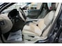 Volvo XC70 2.5 T Kinetic, Zeer netjes, All-seasons, trekhaak, PDC, Cruise control, leder
