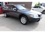 Volvo XC70 2.5 T Kinetic, Zeer netjes, All-seasons, trekhaak, PDC, Cruise control, leder