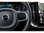 Volvo XC90 2.0 T8 Plug-in Hybrid AWD Ultra Dark | Facelift | Luchtvering | Bowers & Wilkins Audio | Head-up Display | 360 camera | Nappaleder | Stoelventilatie | Stoelmassage | Trekhaak | Alarm | Keyless Entry | Elektrische Achterklep | Matrix LED Koplampen