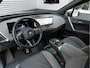 BMW iX xDrive60 112kWh - M-Sport - Trekhaak - ACC - M-Zetels - Head-up - Harman Kardon