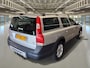 Volvo XC70 2.5 T Summum Prachtstaat ! goed onderhouden  met garantie