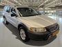 Volvo XC70 2.5 T Summum Prachtstaat ! goed onderhouden  met garantie