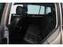 Volkswagen Tiguan 1.4 TSI R-Line Edition 2015 | Trekhaak Uitklapbaar | Parkeersensoren | Achteruitrij Camera | Elektrische Stoel | Navigatie | Cruise Control | Onderhoudshistorie | 2 Sleutels
