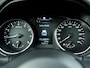 Nissan Qashqai 1.2 Tekna | 1e Eigenaar | Trekhaak | Bose HiFi Audio | Parelmoer White | Panoramadak | Stoelverwarming | Dode Hoek Detectie | 360 Camera | Navigatie | Climate Control | Cruise Control | Origineel Nederlands |