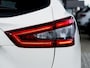 Nissan Qashqai 1.2 Tekna | 1e Eigenaar | Trekhaak | Bose HiFi Audio | Parelmoer White | Panoramadak | Stoelverwarming | Dode Hoek Detectie | 360 Camera | Navigatie | Climate Control | Cruise Control | Origineel Nederlands |