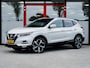 Nissan Qashqai 1.2 Tekna | 1e Eigenaar | Trekhaak | Bose HiFi Audio | Parelmoer White | Panoramadak | Stoelverwarming | Dode Hoek Detectie | 360 Camera | Navigatie | Climate Control | Cruise Control | Origineel Nederlands |