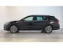Skoda Octavia Combi 1.0 e-TSI DSG Business Edition Plus Panoramadak Alcantara Camera Sfeerverlichting