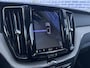 Volvo XC60 2.0 T8 Plug-in hybrid AWD Inscription Exclusive | Bowers & Wilkins | Panoramisch schuif/kanteldak | Google | Head-up Display | Luchtvering | 22" Velgen | Stoelverwarming/ventilatie | Glascoating | Trekhaak |