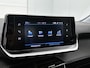 Peugeot 208 Style 75pk | Navigatie | Achteruitrijcamera | Airco | Cruise Control | Parkeersensoren | Led koplampen | Apple Carplay / Android Auto | Bluetooth | DAB+ radio | Elektrisch inklapbare spiegels | Donker getint glas | 16" lichtmetalen velgen |