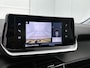 Peugeot 208 Style 75pk | Navigatie | Achteruitrijcamera | Airco | Cruise Control | Parkeersensoren | Led koplampen | Apple Carplay / Android Auto | Bluetooth | DAB+ radio | Elektrisch inklapbare spiegels | Donker getint glas | 16" lichtmetalen velgen |