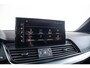 Audi Q5 50 TFSI e S edition Trekhaak - Privacy glas - Interieurvoorverwarming - Audi soundsystem - Achterbank plus - Sportstoelen vóór - Lendensteunen vóór, elektrisch verstelbaar - Cruise control - Achteruitrijcamera -