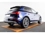 Audi Q5 50 TFSI e S edition Trekhaak - Privacy glas - Interieurvoorverwarming - Audi soundsystem - Achterbank plus - Sportstoelen vóór - Lendensteunen vóór, elektrisch verstelbaar - Cruise control - Achteruitrijcamera -