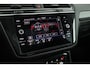 Volkswagen Tiguan 1.4 TSI 245pk eHybrid R-Line Business+ Trekhaak 360Camera Keyless Stoelverwarming Virtual Cockpit Navigatie Panoramadak