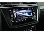 Volkswagen Tiguan 1.4 TSI 245pk eHybrid R-Line Business+ Trekhaak 360Camera Keyless Stoelverwarming Virtual Cockpit Navigatie Panoramadak