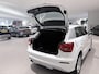 Audi Q2 35 TFSI CoD Sport Pro Line Achteropkomend Verkeer Waarschuwing | Airco | Autonomous Emergency Braking | Cruise Control | Lederen Sportstuur | Lichtmetalen Velgen 17'' | Multimedia-Voorbereiding | Navigatiesysteem | Parkeersensor Achter | Regensensor | Sportstoelen | Spraakbediening | Start/Stop Systeem | Wifi Voorbereiding | Aluminium Interieur Afwerking