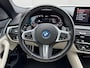 BMW 5-Serie Touring 530e High Executive M-SPORT INDIVIDUAL / Dealer Onderhouden / Harman Kardon / 1.700 kg Trekgewicht / Elektrische Verstelbare Stoelen / Stoelverwarming / Parkeersensoren Voor en Achter / Elek. Achterklep / Navigatie /