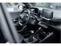 Peugeot 208 1.2 PureTech 101PK | GT-Line | Apple CarPlay | Nieuwe Distributie | 360 Graden Camera | 17" LM Velgen | LED | Climate Control |