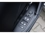 Peugeot 208 1.2 PureTech 101PK | GT-Line | Apple CarPlay | Nieuwe Distributie | 360 Graden Camera | 17" LM Velgen | LED | Climate Control |