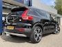Volvo XC40 T4 Recharge Inscription / Automaat / NL-Auto / Dealer-Onderhouden / Vol-Leder / Elektr.-Uitklapbare Trekhaak / Pilot-Assist / Stoel- en Stuurverwarming / Adaptieve Cruise-Control Stop&Go / Climate-Control / Keyless / LED / Dodehoek-Detectie / Apple-Carplay & Android-Auto / DAB Radio-Bluetooth / Navi / Elektr.-Achterklep / PDC V+A / Camera / 19'' LMV / All-Season / ENZ.