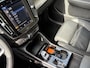Volvo XC40 T4 Recharge Inscription / Automaat / NL-Auto / Dealer-Onderhouden / Vol-Leder / Elektr.-Uitklapbare Trekhaak / Pilot-Assist / Stoel- en Stuurverwarming / Adaptieve Cruise-Control Stop&Go / Climate-Control / Keyless / LED / Dodehoek-Detectie / Apple-Carplay & Android-Auto / DAB Radio-Bluetooth / Navi / Elektr.-Achterklep / PDC V+A / Camera / 19'' LMV / All-Season / ENZ.