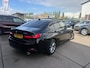 BMW 3-Serie 320i High Executive Keyless, clima, stoelverwarming, pdc, cruise