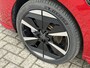 Peugeot e-308 GT 54 kWh | Panorama schuif -kantel dak | AGR stoel | Massage | Stoelverwarming | 360* Camera | Navigatie | CarPlay |