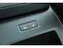 Volvo XC60 2.0 T6 Plug-in hybrid AWD Plus Dark | Lichtmetalen Velgen 19" | Allseason Banden | Trekhaak Elektrisch Uitklapbaar | Elektrisch Glazen Panorama-Dak | 360 Rondomzicht Camera | head-up Display | Stoelen Voor / Achter + Stuurwiel Verwarmend | Pilot Assist