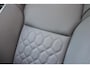 Volvo XC60 2.0 T6 Plug-in hybrid AWD Plus Dark | Lichtmetalen Velgen 19" | Allseason Banden | Trekhaak Elektrisch Uitklapbaar | Elektrisch Glazen Panorama-Dak | 360 Rondomzicht Camera | head-up Display | Stoelen Voor / Achter + Stuurwiel Verwarmend | Pilot Assist