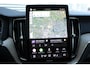 Volvo XC60 2.0 T6 Plug-in hybrid AWD Plus Dark | Lichtmetalen Velgen 19" | Allseason Banden | Trekhaak Elektrisch Uitklapbaar | Elektrisch Glazen Panorama-Dak | 360 Rondomzicht Camera | head-up Display | Stoelen Voor / Achter + Stuurwiel Verwarmend | Pilot Assist