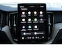 Volvo XC60 2.0 T6 Plug-in hybrid AWD Plus Dark | Lichtmetalen Velgen 19" | Allseason Banden | Trekhaak Elektrisch Uitklapbaar | Elektrisch Glazen Panorama-Dak | 360 Rondomzicht Camera | head-up Display | Stoelen Voor / Achter + Stuurwiel Verwarmend | Pilot Assist