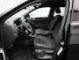 Volkswagen T-Roc 1.5 TSI R-Line 150 PK| Trekhaak Afneembaar | Navigatie | LED Plus | Stoelverwarming | Artvelours Interieur | Parkeersensoren Voor & Achter