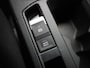 Volkswagen T-Roc 1.5 TSI R-Line 150 PK| Trekhaak Afneembaar | Navigatie | LED Plus | Stoelverwarming | Artvelours Interieur | Parkeersensoren Voor & Achter