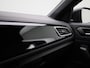 Volkswagen T-Roc 1.5 TSI R-Line 150 PK| Trekhaak Afneembaar | Navigatie | LED Plus | Stoelverwarming | Artvelours Interieur | Parkeersensoren Voor & Achter