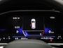 Volkswagen T-Roc 1.5 TSI R-Line 150 PK| Trekhaak Afneembaar | Navigatie | LED Plus | Stoelverwarming | Artvelours Interieur | Parkeersensoren Voor & Achter