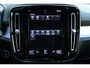 Volvo XC40 T4 Plug-in hybrid Plus Dark Semi Elektrische trekhaak | Verwarmbare Voorstoelen En Stuurwiel | Adaptieve Cruise Control | Apple carplay/Android auto | Achteruitrijcamera | Keyless