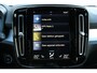 Volvo XC40 T4 Plug-in hybrid Plus Dark Semi Elektrische trekhaak | Verwarmbare Voorstoelen En Stuurwiel | Adaptieve Cruise Control | Apple carplay/Android auto | Achteruitrijcamera | Keyless
