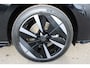 Peugeot e-308 SW GT 54 kWh | 3-Fase | Navigatie | 360 graden camera | Stoelverwarming | Alcantara | Stuurverwarming |