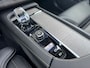Volvo XC90 2.0 T8 Recharge AWD Ultimate Bright 455pk Luchtvering / Massage Stoelen / 22 Inc Velgen