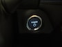 Toyota RAV4 2.5 Hybrid AWD Bi-Tone | Trekhaak | 1650kg trekvermogen | Stoel en stuurwiel verwarming |