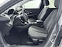 Peugeot e-208 EV Style 50 kWh | SOH 99,1% | parkeersensoren | Stoelverwarming | Navigatie | 16"LMV | Climate | AUTOMAAT | LED Koplampen |
