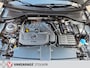 Volkswagen T-Roc 1.5 TSI Sport, Parelmoer, Zwart dak, Camera, Trekhaak, Navigatie.