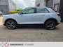 Volkswagen T-Roc 1.5 TSI Sport, Parelmoer, Zwart dak, Camera, Trekhaak, Navigatie.