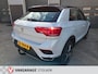 Volkswagen T-Roc 1.5 TSI Sport, Parelmoer, Zwart dak, Camera, Trekhaak, Navigatie.